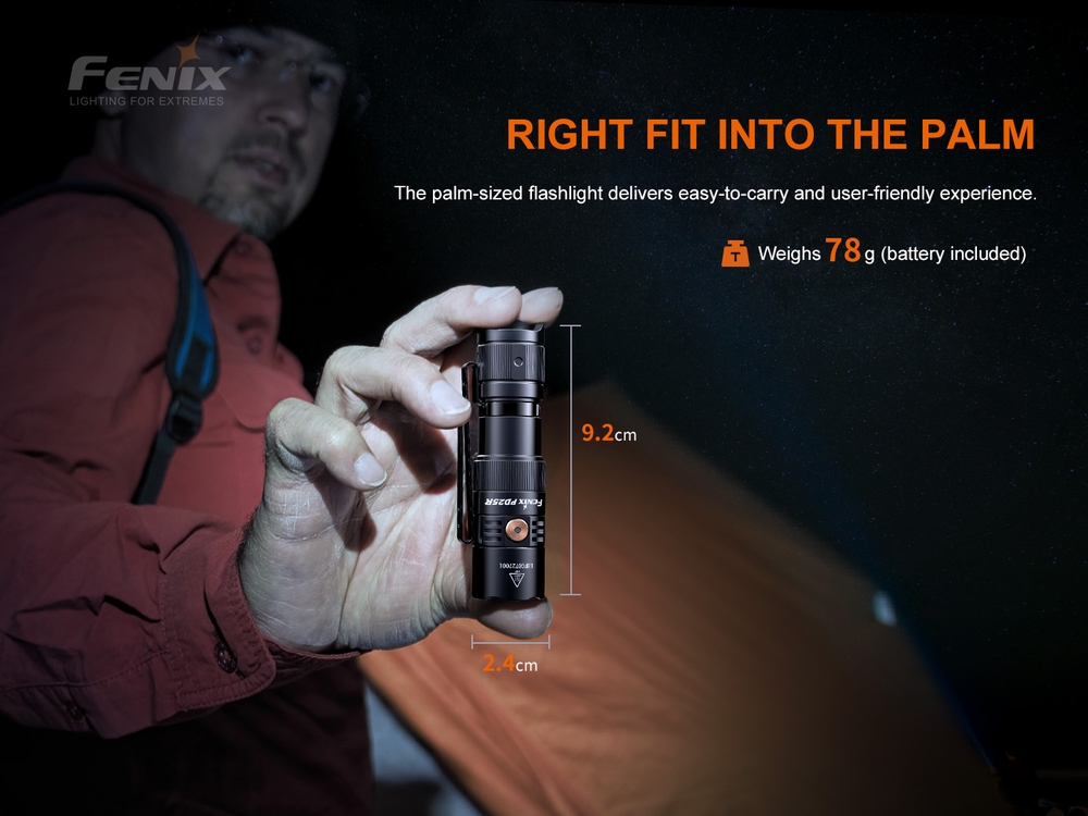 Fenix PD25R Sierra Green 800lm 250m Rechargeable Flashlight Senter LED Senter Fenix ​​​​PD25R Sierra Green adalah senter portabel dengan port pengisian Tipe-C yang tersembunyi. PD25R menghasilkan output maksimum 800 lumens dan jarak cahaya hingga 250 meter. PD25R ditenagai oleh satu baterai Li-ion 16340 yang dapat diisi ulang (termasuk) atau dapat beroperasi dengan baterai Lithium CR123A sekali pakai. Indikator level baterai boot-up memungkinkan anda selalu mengetahui status baterai. Nyala/mati dan nyalakan sesaat diaktifkan dengan sakelar ekor taktis dan enam mode pencahayaan dipilih dengan sakelar samping termasuk mode strobo. Bawa Fenix ​​​​PD25R sesuai keinginan anda, di ransel, ikat pinggang, atau sistem MOLLE dengan klip bodi dua arah. Ringkas dan kokoh dengan peringkat tahan debu dan tahan air IP68, senter ini sangat cocok untuk hampir semua aktivitas luar ruangan atau pekerjaan.
