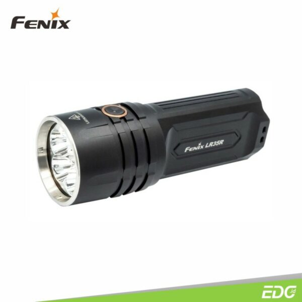 Fenix LR35R 10000lm 500m Senter LED Flashlight Fenix ​​LR35R adalah senter pencarian super terang yang menghasilkan output maksimum 10.000 lumens dan jarak sinar maksimum 500 meter. Senter ini dapat dengan cepat diisi dengan dua baterai daya Li-ion 4000 mAh yang disertakan melalui port USB Type-C. Jumlah cahaya yang dipancarkan oleh senter Fenix ​​LR35R benar-benar luar biasa, sudut sinar lebar dan fungsi strobo sangat ideal untuk Pencarian dan Penyelamatan. Sangat kecil untuk senter dengan kekuatan sebesar ini, panjang hanya 5,5 ”plus bodi lampu datar, senter ini adalah alat yang sempurna untuk menjelajah dan mencari serta menyelamatkan. Indikator level baterai memungkinkan Anda mengetahui status baterai Anda. Fitur tambahan termasuk sirkuit memori cerdas, fungsi penguncian dan perlindungan dengan peringkat IP68. Begitu Anda melihat kekuatan mentah dari senter 10.000 lumen, Anda tidak akan pernah merasa terganggu pada petualangan malam hari, seperti mencari, menjelajahi gua, berpatroli, dll.