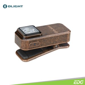 Olight Oclip Cu 300lm Rechargeable Flashlight Senter Mini LED Olight Oclip Cu adalah lampu EDC (Everyday Carry) yang ringkas dan serbaguna, memungkinkan pengguna untuk menjepit, menggantung, atau memasangnya secara magnetis pada benda besi. Senter ini memiliki berbagai skenario penggunaan, termasuk hiking, lampu tambahan foto, bersepeda, membaca, dan peringatan keselamatan. Dilengkapi dengan klip pegas yang tahan lama, Olight Oclip mengatasi kelemahan kelelahan dan deformasi logam pada klip belakang tradisional, memberikan pegangan yang lebih stabil yang mampu menjepit objek yang lebih tebal. Produk ini memiliki kecerahan maksimum hingga 300 lumens dan mendukung pengisian daya Type-C. Selain itu, fitur peringatan lampu merah untuk memastikan keselamatan pengguna.