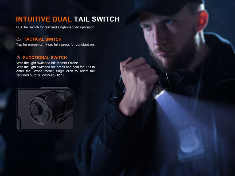 Fenix TK05R 1000lm 450m Rechargeable Tactical EDC Flashlight Senter LED Fenix TK05R adalah senter compact dengan candela tinggi, menggunakan parabolic reflector, yang dirancang dengan presisi. Desain senter menghasilkan sinar output yang terkonsentrasi dan terfokus tajam, dioptimalkan untuk visibilitas jarak jauh yang luar biasa, baik dalam kondisi cahaya sekitar yang gelap atau menembus penghalang optik seperti kaca film. Senter ini dapat memfasilitasi pencahayaan untuk identifikasi potensi ancaman secara cepat dan tepat. Dilengkapi dengan baterai 1100mAh yang dapat diisi ulang, senter Fenix TK05R ini dilengkapi port pengisian yang menggunakan kabel USB Type-C yang disertakan. Memiliki peringkat IP68 dan konstruksi bahan bodi aluminium A6061-T6 yang kokoh. Pancaran output cahaya yang terfokus sangat bermanfaat untuk mengamati obyek jarak jauh, meminimalkan pantulan cahaya ke arah pengguna, sehingga menjaga penglihatan pada malam hari. Fenix TK05R dapat memberikan kinerja pencahayaan yang handal di beragam skenario.