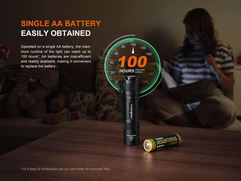 Fenix E12 V3.0 200lm 78m Flashlight Senter Mini LED Fenix ​​E12 V3.0 adalah senter EDC portabel yang ringan. Ditenagai oleh satu baterai AA, senter ini memiliki output maksimum 200 lumens dan dapat memancarkan sinar hingga 78 meter, untuk memenuhi kebutuhan pencahayaan anda. Daya baterai tidak akan dikonsumsi dalam status siaga / standby, yang menyediakan daya yang cukup untuk setiap penggunaan. Pocket clip dua arah dan ekor magnetis memungkinkan penggunaan yang nyaman dan bebas genggam. Fitur tambahan mencakup kemampuan tail standing dan perlindungan berperingkat IP68. Baik Anda sedang bekerja atau bepergian, Fenix ​​E12 V3.0 akan selalu ada untuk menerangi aktivitas anda.