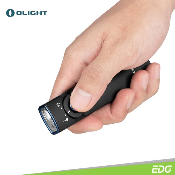 Olight Arkfeld Black 1000lm 101m NW + Green Laser Pointer Flashlight Senter LED Rechargeable Olight Arkfeld Black NW (Neutral White 4000 – 5000K) is the first dual light source and portable EDC Flashlight at Olight. 5 brightness levels as well as a memory function that allow you to select what you like with one single click. An amazing max 1,000 lumens output is able to light up every corner you can see. The green laser, a good helper when making a presentation or amusing your pets, is featured in the flashlight as well. The creative switch design (Central Button & Selector) is both practical and beautiful. Besides, the magnetic charging cable enables you to have it charged automatically. Last but not least, the flashlight is flat and features a clip, so it is easy to carry (3.07oz in weight and 0.59in in thickness). It can be clamped onto your pockets and shirts even without noticing its existence. With great design plus multiple lighting functions, Arkfeld can be a second-to-none choice for EDC flashlight.