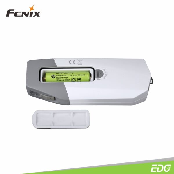 Fenix E-Star 100lm 40m Self-powered Emergency Rechargeable Flashlight Senter LED Fenix ​​​​E-star adalah portabel self-powered senter untuk keadaan darurat, termasuk area yang kekurangan pasokan listrik stabil dan area yang dilanda bencana; sebagai perlengkapan PSK/BOB gear, juga dapat digunakan sebagai senter cadangan untuk aktivitas luar ruangan. Fenix ​​E-STAR memiliki empat tingkat kecerahan yang berbeda. Mode med dan rendah dapat bekerja tanpa break dengan menekan pegangan secara manual. Mode tinggi dan turbo bertujuan untuk memberikan pengalaman pencahayaan yang lebih baik saat digunakan dengan baterai. Senter memungkinkan penggunaan saat mengisi daya, penekanan pada satu tangan untuk menghasilkan daya, yang mudah bahkan untuk pengoperasian lama. Sumber daya lain berasal dari baterai Ni-MH self-discharge rendah yang disertakan, baterai AA alkaline umum juga dapat digunakan pada unit senter. Fenix E-star mendukung pengisian dengan USB Type-c, dengan built-in super capacitor, ini membantu penyimpanan energi dan buffering saat baterai rusak atau hilang.