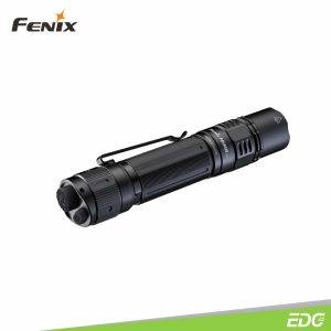 Fenix PD36R Pro 2800lm 380m Rechargeable Flashlight Senter LED Bundle Fenix MINI-LITE <b>Special offer bundle package Fenix PD36R Pro dengan Fenix MINI-LITE</b> Senter Fenix PD36R Pro adalah senter isi ulang berkinerja tinggi yang pasti akan mengejutkan anda. Dilengkapi dengan LED Luminus SFT70, senter ini menawarkan performa luar biasa dengan menghasilkan hingga 2800 lumens dan jarak jangkau 380 meter, semuanya dengan baterai 5000 mAh yang disertakan. Baterai berkapasitas tinggi ini dapat diisi ulang dengan mudah melalui port USB-C pada senter. Pengoperasian senter LED yang kuat ini sangat mudah dengan sakelar ekor ganda untuk nyala/mati sesaat, kemampuan untuk mengganti lima mode penerangan, dan aktivasi strobe instan. Selain itu, anda selalu dapat melihat status daya baterai dengan indikator level baterai eksternal. Daya dan waktu operasional yang terkandung dalam senter ini tidak tertandingi untuk ukurannya yang dapat digenggam. Dengan peringkat IP68, senter ini tahan debu dan air, menjadikannya alat penerangan serbaguna yang sempurna bagi mereka yang membutuhkan kecerahan maksimum dan waktu operasional yang lama.