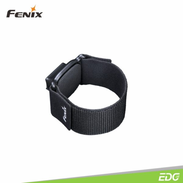 Fenix ALW-01 Wrist Flashlight Holder Fenix ​​ALW-01 adalah aksesoris wrist clip yang dapat dikenakan untuk senter kecil yang dilengkapi dengan klip. Dapat digunakan untuk senter kecil Fenix yang dilengkapi dengan klip seperti tipe Fenix E12 V2.0, E16, E18R V2.0. Tubuh utama aksesori terbuat dari plastik berkualitas, dan klip pergelangan tangan dapat disesuaikan dengan rotasi 360°, yang fleksibel, ringan, dan kuat. Wristband ditenun dari benang nilon, dan dapat dikenakan dengan ukuran pergelangan tangan 140mm-200mm, yang dapat dengan mudah menyesuaikan ukuran pergelangan tangan, nyaman dipakai, dan kuat serta wear-resistant.