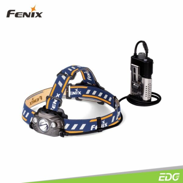 Fenix HP30R Cree XM-L2 & XP-G2 R5 1800lm Headlamp Senter Kepala Fenix HP30R adalah headlamp dengan penempatan baterai terpisah, ditenagai oleh dua baterai 18650 Li-ion. Kasing baterai yang dikenakan pada sabuk / pinggang mengurangi beban pada kepala pengguna dan mempertahankan kinerja optimal di tempat yang dingin. Headlamp ini dapat diisi ulang melalui port Micro USB dalam kasing baterai, dan baterai dapat digunakan sebagai power bank. Menampilkan empat tingkat output cahaya sorot (spotlight) cool white, dan empat tingkat output cahaya menyebar (floodlight) neutral white, Cahaya spotlight dan Cahaya floodlight dapat dinyalakan secara bersamaan untuk menghasilkan output maksimal 1750 lumens, runtime 400 jam dan sinar jangkauan jauh hingga 202 meter. HP30R akan menjadi senter kepala yang sangat diperlukan dalam pendakian gunung, pencarian, hiking cuaca dingin atau kegiatan luar ruang yang menantang lainnya.