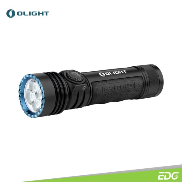 Olight Seeker 4 Pro Matte Black 4600lm 260m Rechargeable Flashlight Senter LED Olight Seeker 4 Pro cool white (5700K~7000K) features an incredible max output of 4,600 lumens and a 260-meter beam distance. This is a 400-lumen increase from the previous Seeker 3 Pro by implementing higher circuit efficiency, without compromising the runtime with its included 5,000mAh 21700 battery. The enlarged metal side switch offers improved rotational grip and a much smoother stepless dimming experience, allowing for easier operation even while wearing heavy gloves. The flashlight incorporates Laser Microperforation technology for the first time in the flashlight industry, creating small holes with a laser and resulting in a distinctive translucent dashboard display on metal. More importantly, this upgraded version comes with an industry-leading innovative holster that offers flashlight auto lock/unlock, charging, storage, and carrying options. When the flashlight is in the holster, it intelligently lowers the brightness to below 600 lumens, ensuring user safety.